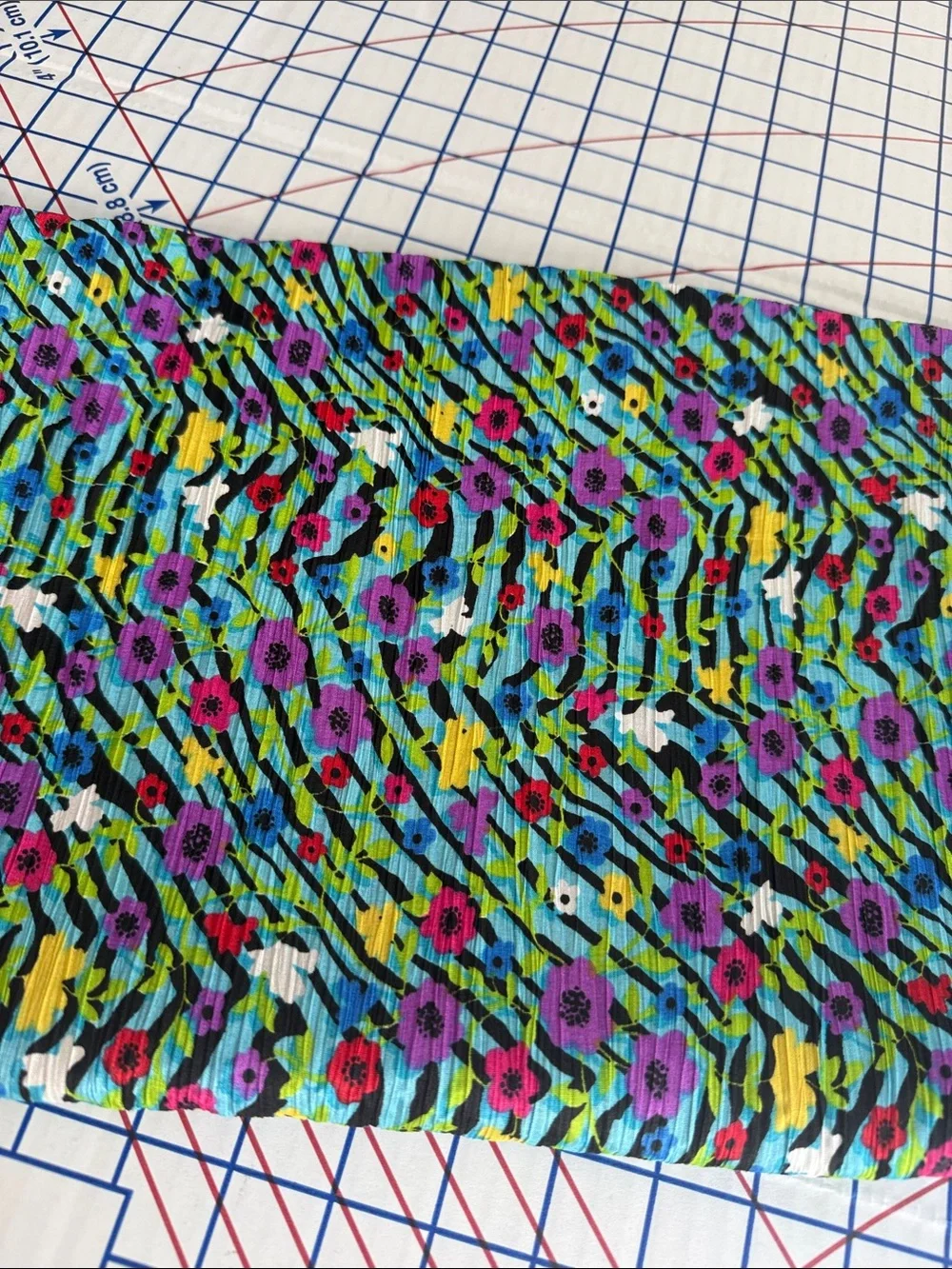 Vintage 1970s Crinkle Plisse Fabric Mod Floral Stripe Print 1 Yard x 38”